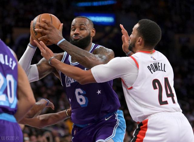 关于葡超倒计时，洛杉矶湖人窗口期绝杀压哨，细节引发关注，震撼外界，临场指挥获称赞的信息-爱游戏ayx网站